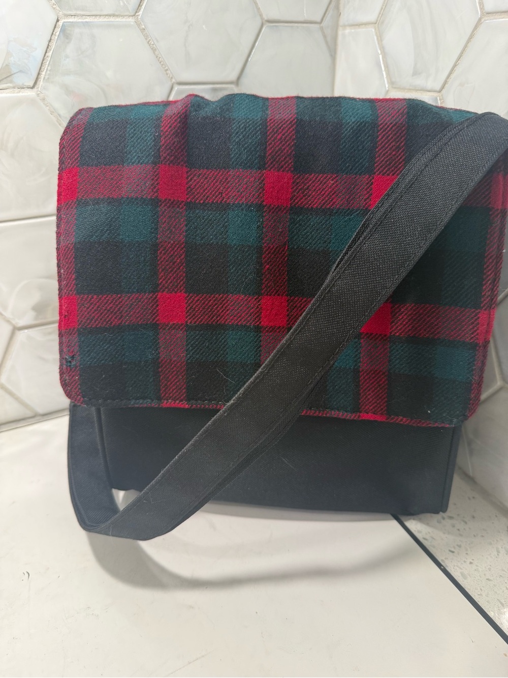 Pendleton Wool Tartan Plaid Flap Messenger Crossbody Bag Black Red Green Preppy